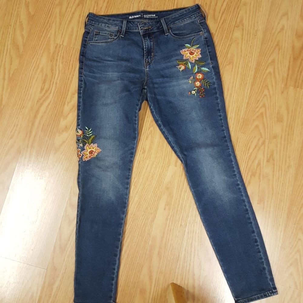Embroidered  blue jeans